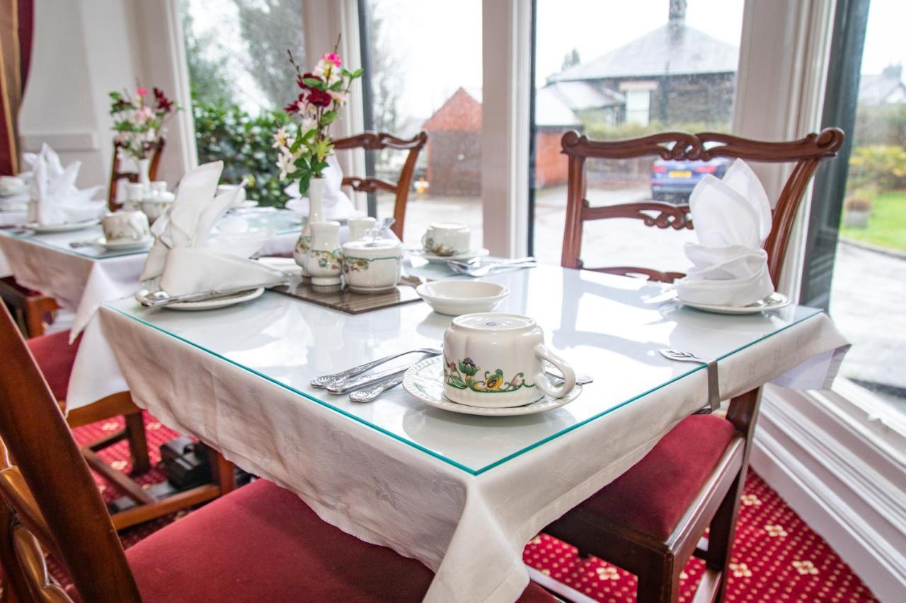 Beaumont Guest House- Free Private Parking & Off-Site Health Centre Access - Adults Only Windermere Exterior foto